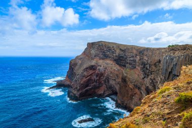 kayalar, uçurumlar ve okyanus görmek ponta de sao lourenco, madeira Adası, Portekiz