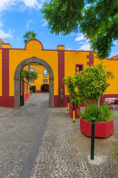 Entrance Gate Yellow Old Castle Fortaleza Sao Tiago Funchal Madeira — Stock Photo, Image