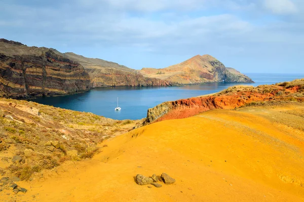 Mooie Kust Met Hoge Kliffen Het Eiland Madeira Portugal — Stockfoto