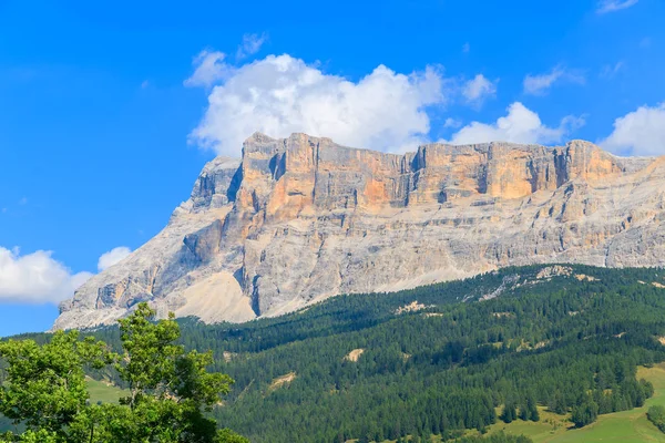 Utsikt Över Dolomiterna Bergen Från Villa Village Italien — Stockfoto