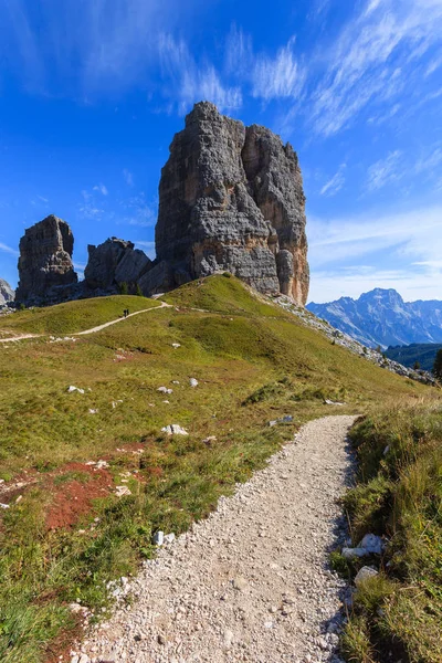 Cesta Cinque Torri Skále Pohoří Dolomity Itálie — Stock fotografie