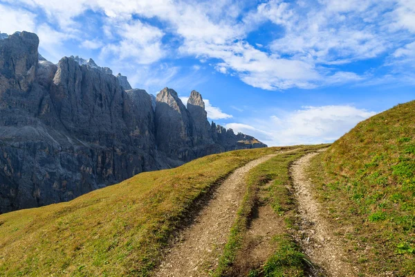 Wysokogórska Trasa Trekking Pobliżu Passo Gardena Jesieni Dolomity Włochy — Zdjęcie stockowe