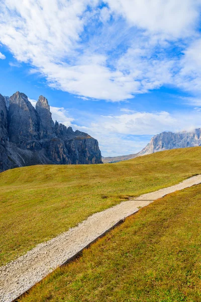 Turistická Cesta Dolomites Horách Poblíž Passo Gardena Itálie — Stock fotografie