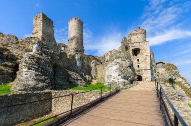 Ogrodzieniec Bahar, Polonya Krakow yakınındaki güzel Şato