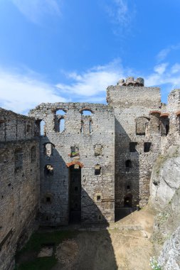 Ogrodzieniec Bahar, Polonya Krakow yakınındaki güzel Şato