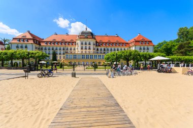 Beach Sopot sahil kasabasında yaz, Baltık Denizi, Polonya