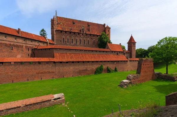 Castillo Malbork Fortaleza Medieval Caballeros Teutónicos Unesco Patrimonio Humanidad Polonia — Foto de Stock