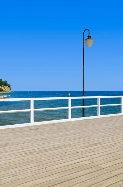 Witte Houten Pier Zonnige Zomerdag Gdynia Orlowo Oostzee Polen Stockfoto