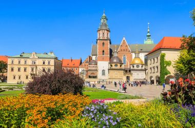 Güzel Wawel Royal Castle güneşli yaz gününde, Krakow, Polonya
