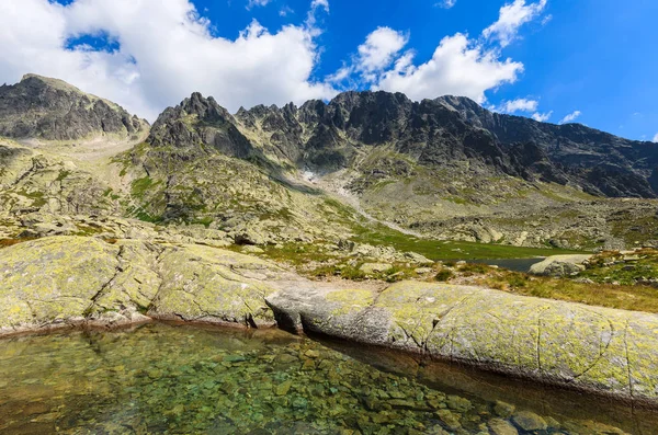 Hermoso Lago Paisaje Verano Las Montañas Tatra Eslovaquia —  Fotos de Stock