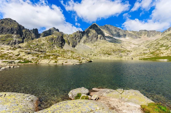 Hermoso Lago Paisaje Verano Las Montañas Tatra Eslovaquia — Foto de Stock
