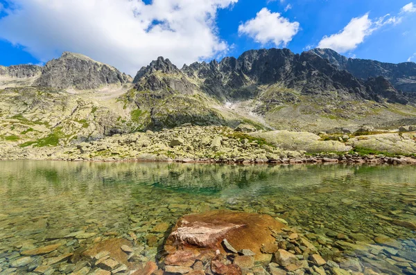 Yaz Tatra Dağları Slovakya Dağ Gölü Içinde Taşlar — Stok fotoğraf