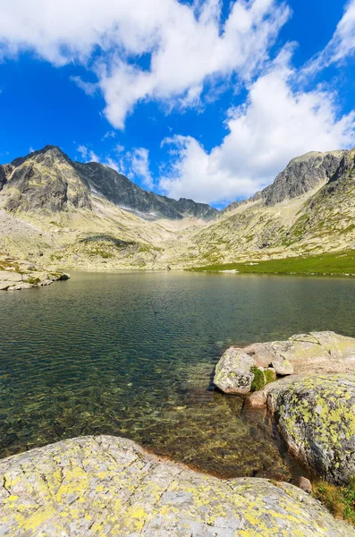 Hermoso Lago Paisaje Verano Las Montañas Tatra Eslovaquia — Foto de Stock