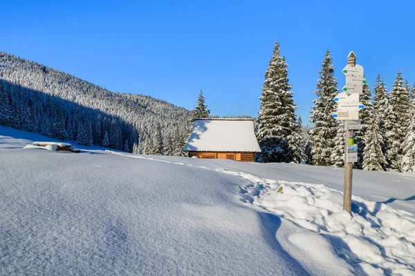 Cabaña Rusinowa Polana Invierno Montañas Tatra Polonia — Foto de Stock