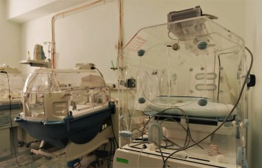 NICU nersury birim prematüre bebekler için 