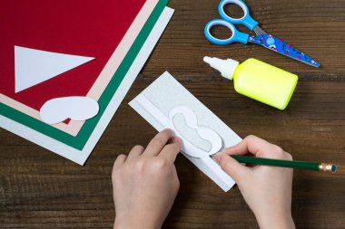 Bir Noel dekorasyonu için Tablo ayarı oluşturma. Adım 2 