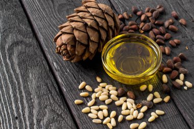 Fındık (tohum), koni ve sedir yağı 