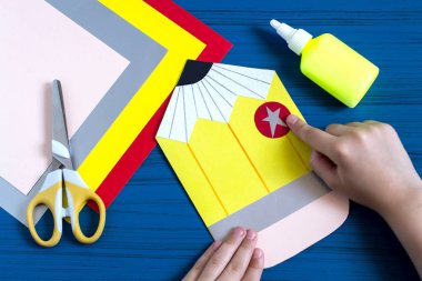 Tebrik kartı yeni öğretim yılı için yapma. Adım 8 