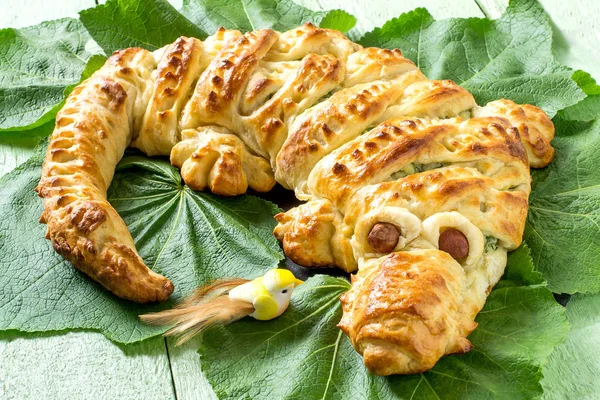 Torta in forma di coccodrillo per Halloween — Foto Stock