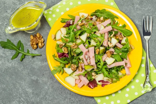 Fresh salad with turkey ham and pears — Stock Photo, Image