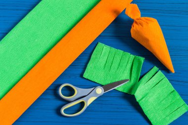 Paskalya tatlı hediye paketi yapmak. Adım 6 