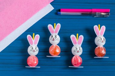Paskalya tavşanı lolipop üzerinden yapmak. Adım 7 