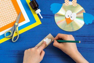 Çocuk kuş Cd. adım 12 oldu. 