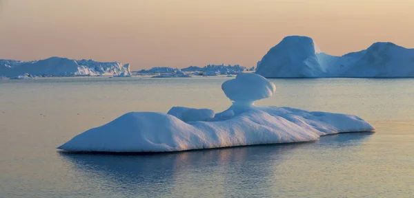 Polar Regions Earth Icebergs Various Forms Sizes Climatic Changes Growth — Stock Photo, Image