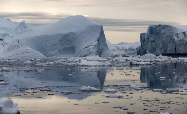 Les Régions Polaires Terre Icebergs Différentes Formes Tailles Changements Climatiques — Photo
