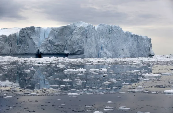 Les Régions Polaires Terre Icebergs Différentes Formes Tailles Changements Climatiques — Photo