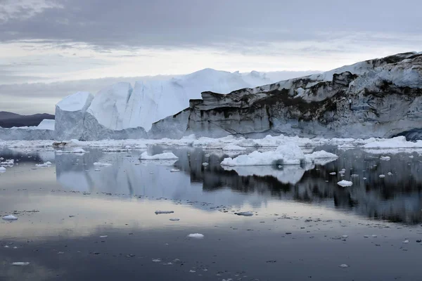 Regiões Polares Terra Icebergs Várias Formas Tamanhos Mudanças Climáticas Crescimento — Fotografia de Stock