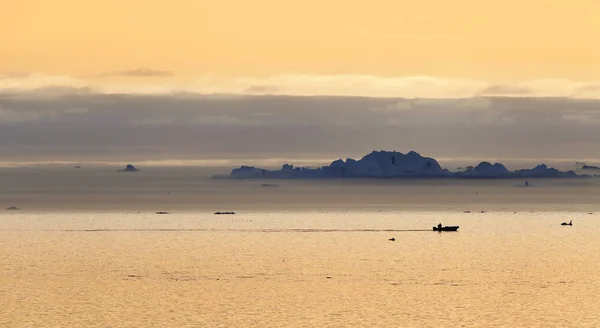 Regiões Polares Terra Icebergs Várias Formas Tamanhos Mudanças Climáticas Crescimento — Fotografia de Stock