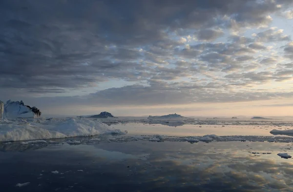 Полярних Регіонах Землі Айсбергів Різних Форм Розмірів Кліматичні Зміни Зростання — стокове фото