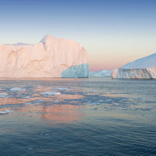 Nature Landscapes Polar Zones Our Planet Travel Scientific Vessel Ices — Stock Photo, Image