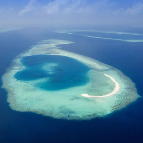 Tropical Islands Atolls Shooting Drone Pure Turquoise Waters Ocean White — Stock Photo, Image