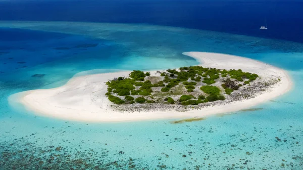 Tropical Islands Atolls Shooting Drone Pure Turquoise Waters Ocean White — Stock Photo, Image