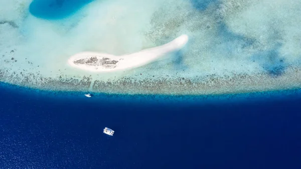 Ilhas Tropicais Atóis Disparar Drone Puras Águas Azul Turquesa Oceano — Fotografia de Stock