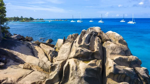 Tropischen Regionen Des Planeten Seychellen Schüsse Aus Der Drohne Türkisfarbenes — Stockfoto