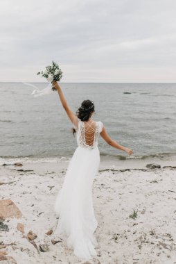 Bohem gelinlikli gelin.