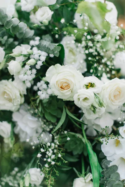 Bunga Pernikahan Cahaya Alami Dan Fokus Lembut — Stok Foto