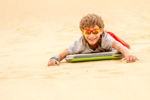 Gelukkig kind jongen — Stockfoto