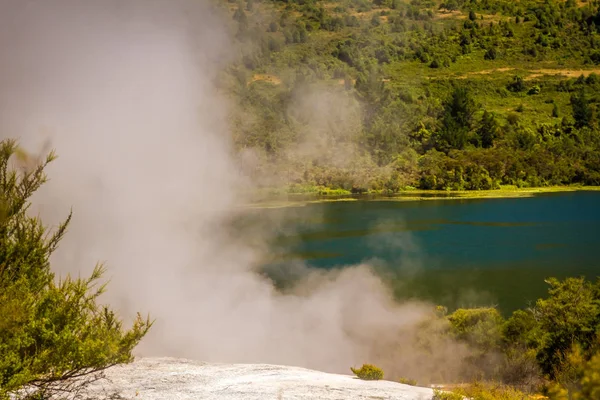 奥拉凯 korako geotermal 谷 — 图库照片