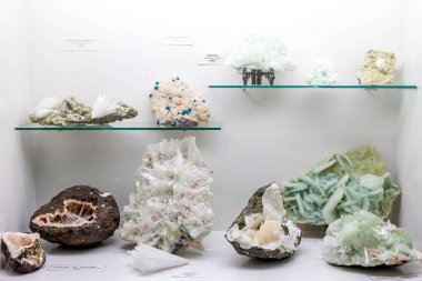 Mineral kristal taşlar