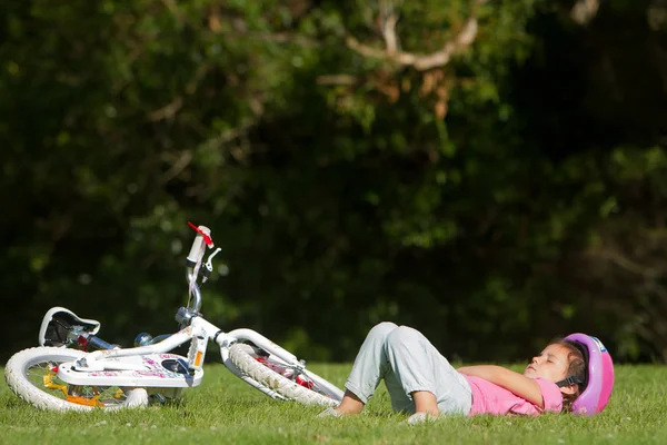 Young caucasian child girl sleeping — Stock Photo, Image