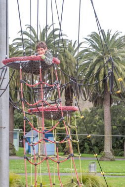 Yuva ile zorlu Bahçesi yükleme