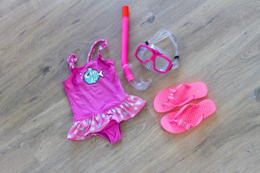 plaj aksesuarları kümesi 