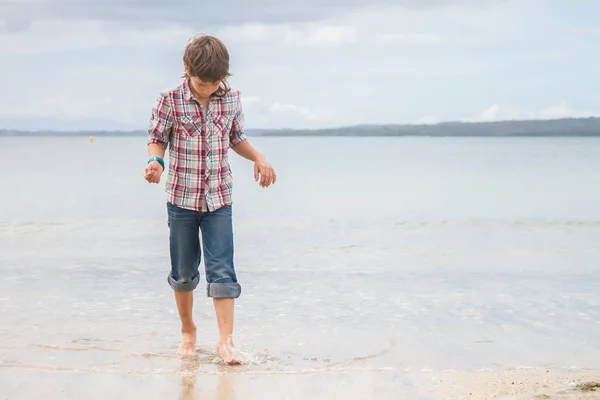 Niño feliz — Foto de Stock