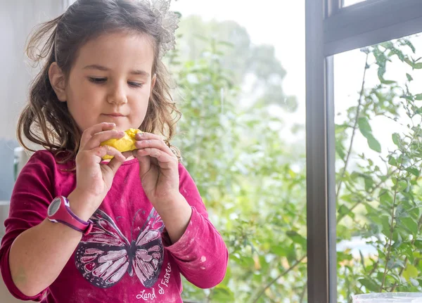 Indoor portrait of young child girl — Stock Photo, Image