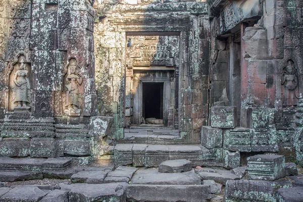 Antika Khmer carving Krishna — Stockfoto