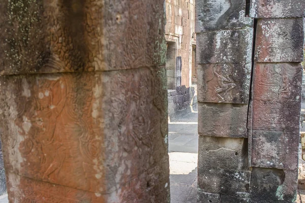 Ancient Khmer carving of Krishna — Stock Photo, Image